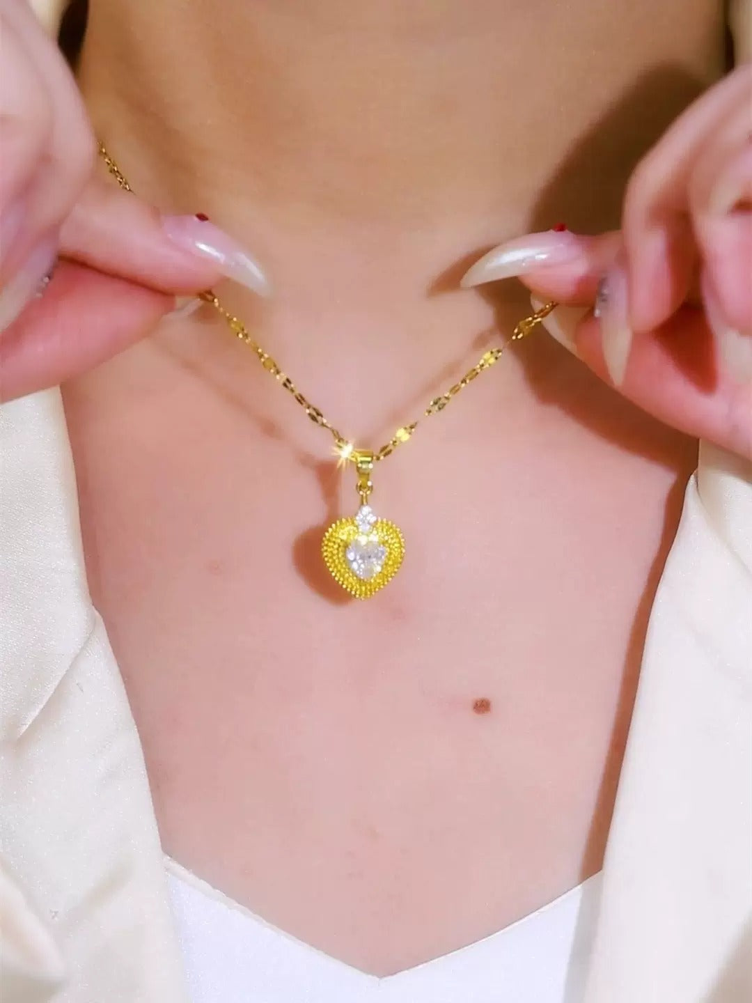 Gold plated Heart zirconia necklace