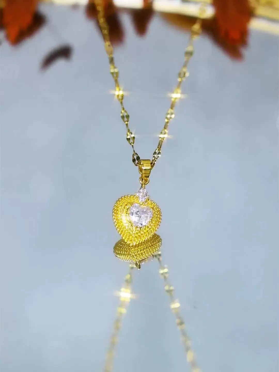 Gold plated Heart zirconia necklace