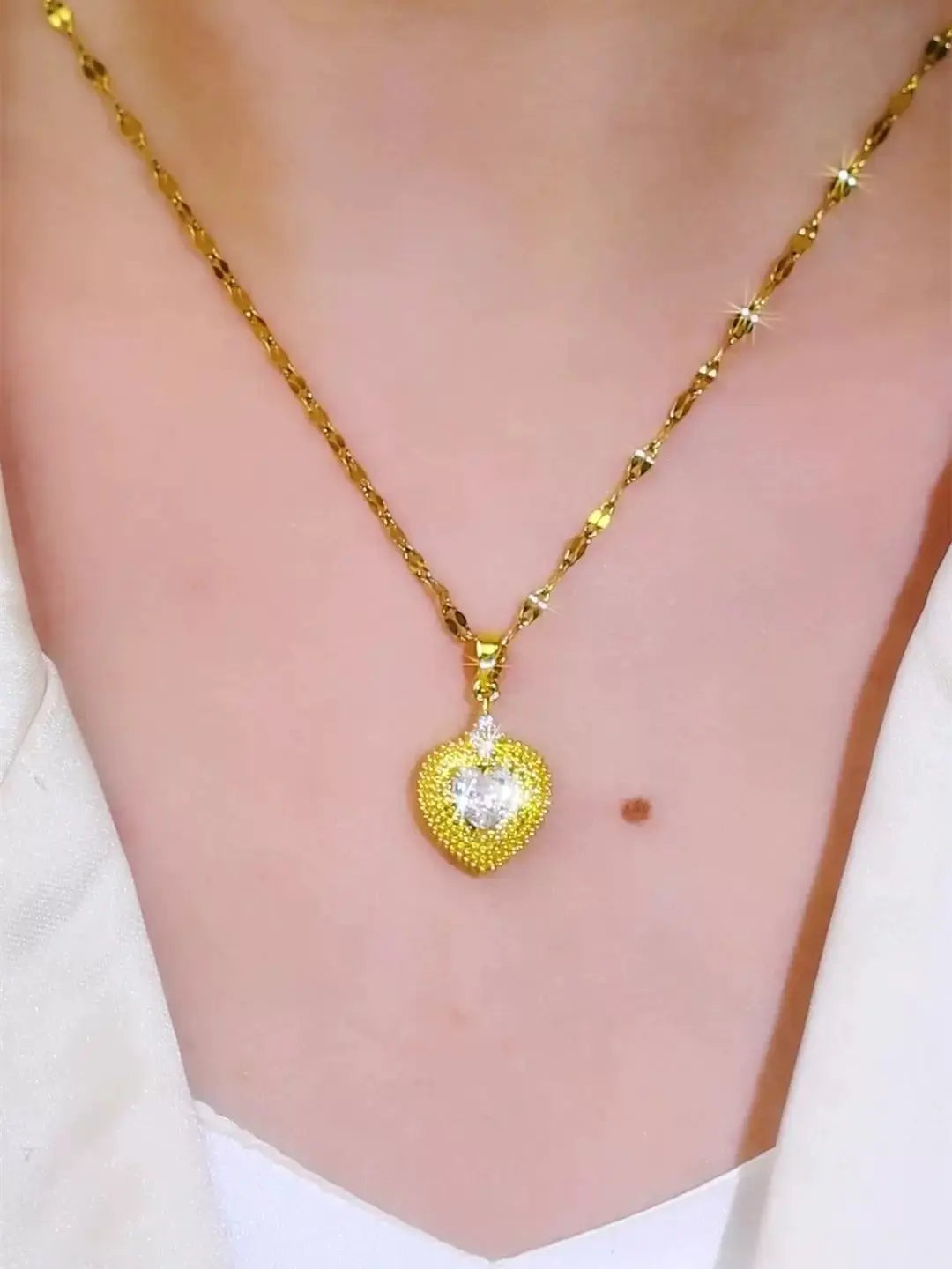 Gold plated Heart zirconia necklace