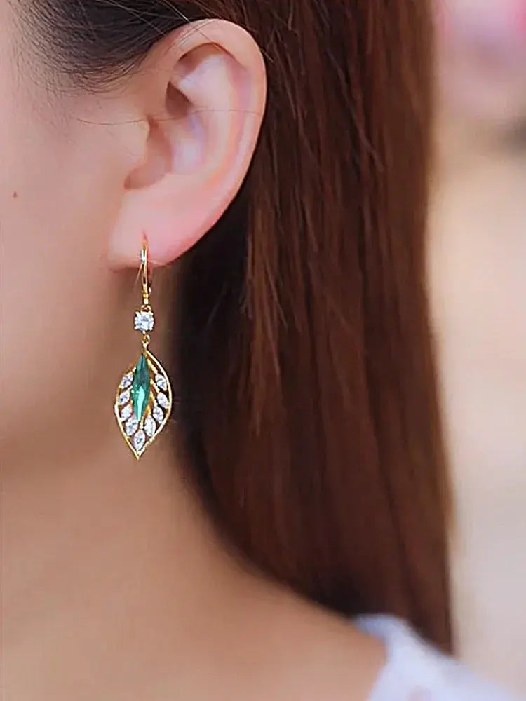 18K gold zircon leaf Earrings