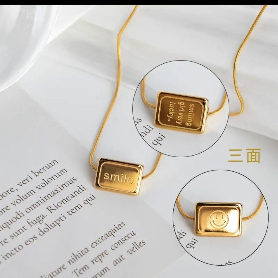 Smile necklace (24k gold plated)